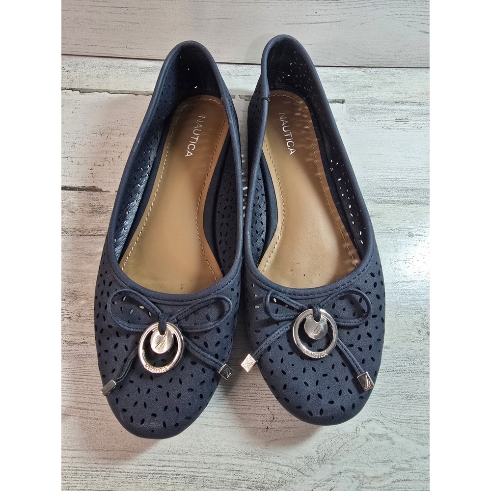 Nautica Navy Blue Perforated Suede Leather Women's‎ Ballerina Flats Size 7.5 EUC